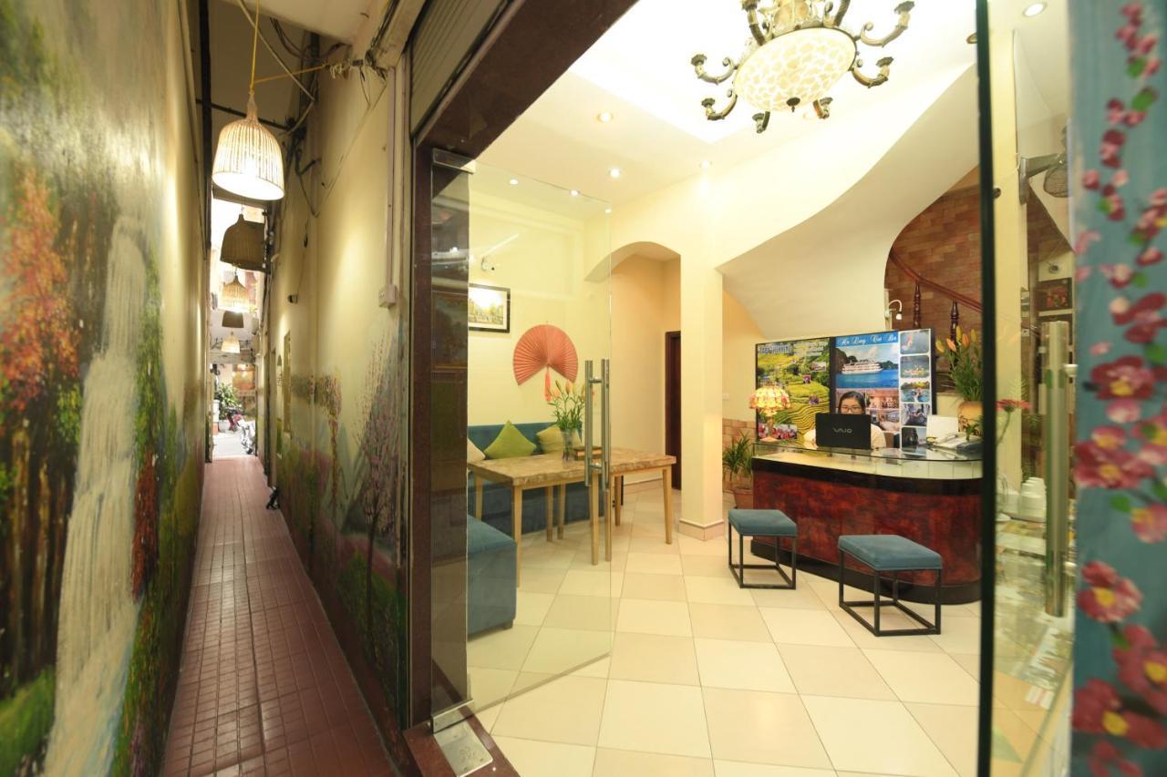 Holiday Lakeview Hotel Hanoi Bagian luar foto